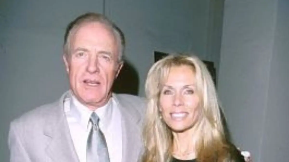 Who Is Linda Stokes? Biography, Career, & Net Worth
